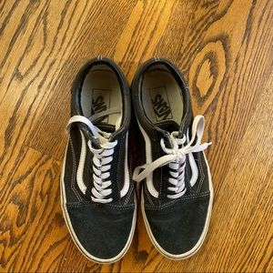 Black old school Vans